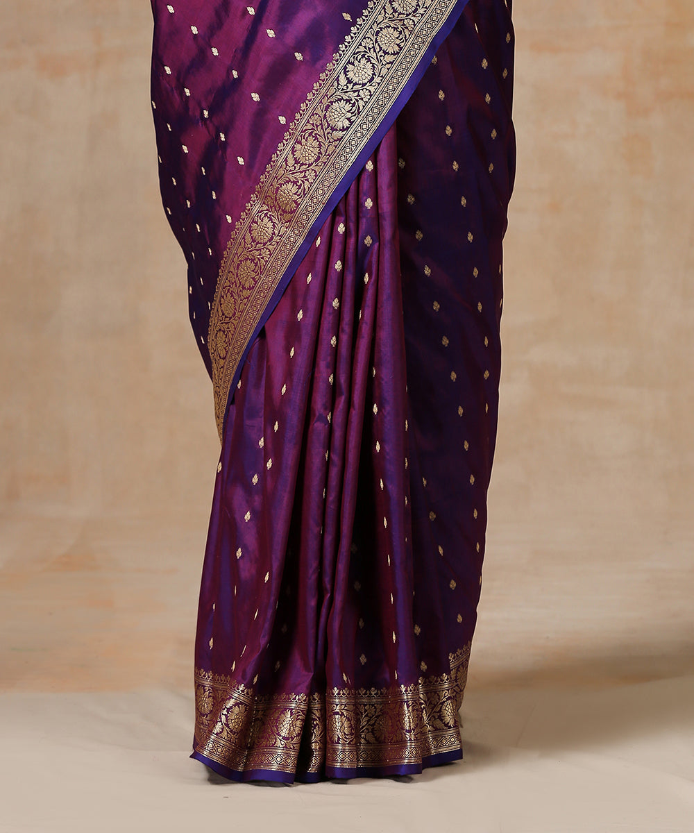 Violet_Handloom_Double_Shade_Pure_Katan_Silk_Banarasi_Saree_With_Booti_WeaverStory_04