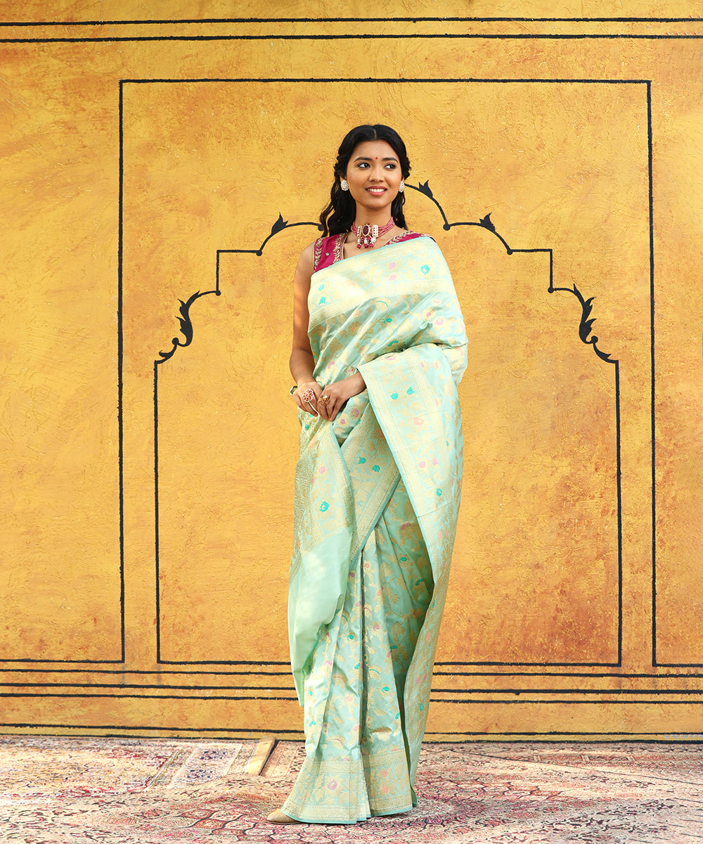 Handloom_Mint_Green_Pure_Katan_Silk_Banarasi_Saree_With_Jaal_And_Meena_Booti_WeaverStory_02