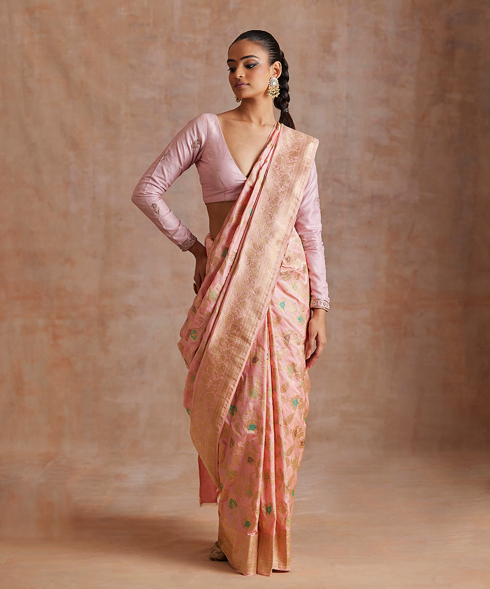 Handloom_Baby_Pink_Pure_Katan_Silk_Banarasi_Saree_With_Floral_Jaal_And_Meenakari_WeaverStory_02
