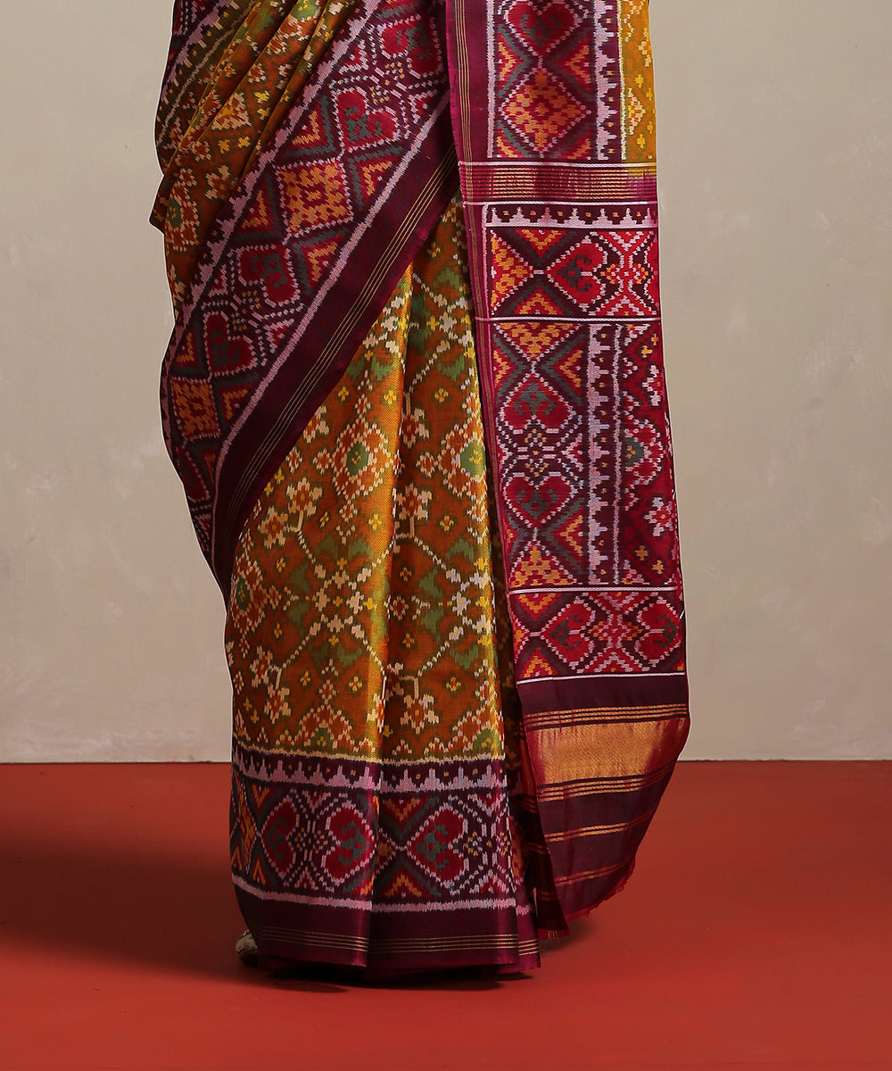 Mustard_Handloom_Pure_Mulberry_Silk_Patola_Saree_With_Single_Ikat_Weave_WeaverStory_04