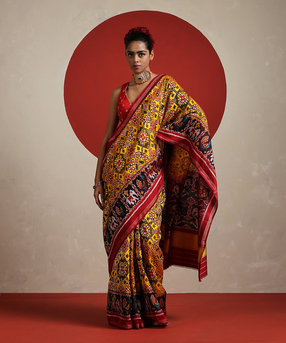 Handloom_Yellow_Pure_Mulberry_Silk_Ikat_Patola_Saree_With_Twill_Weave_WeaverStory_02