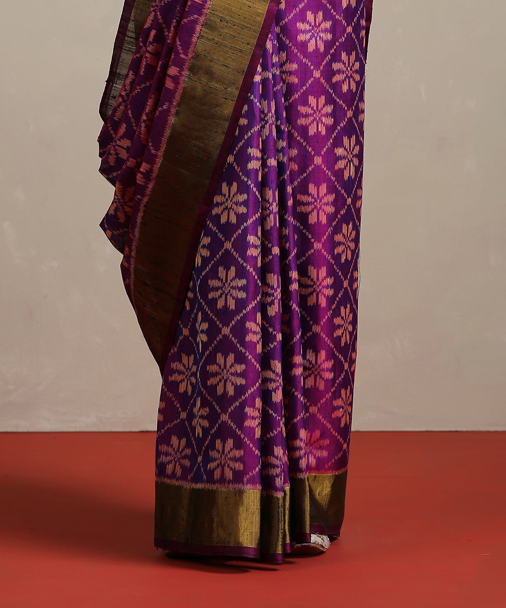 Purple_Handloom_Raw_Silk_Ikat_Patola_With_Tissue_Border_Saree_WeaverStory_04