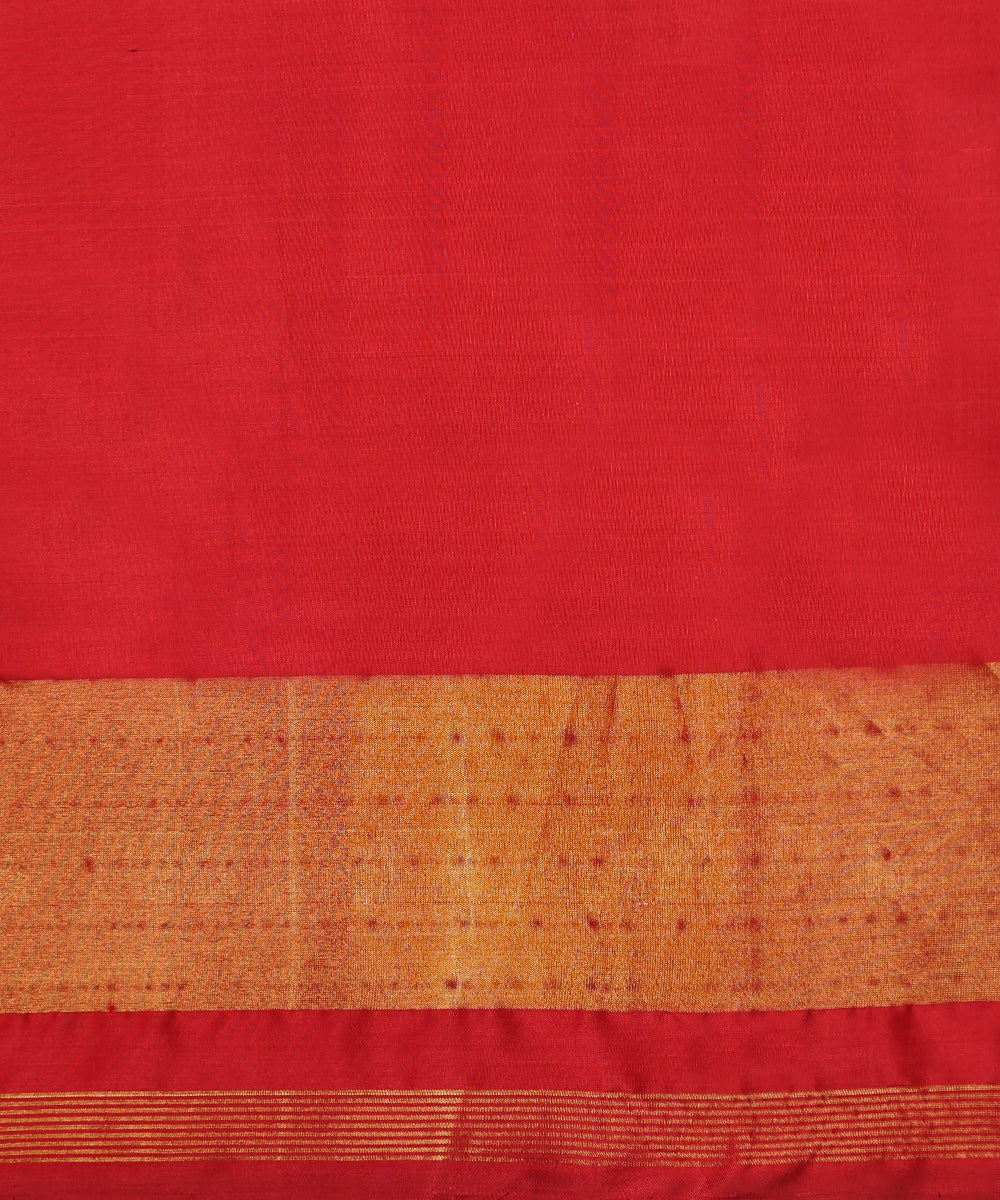 Green_Handloom_Pure_Mulberry_Silk_Single_Ikat_Patola_Saree_With_Red_Tissue_Border_WeaverStory_05