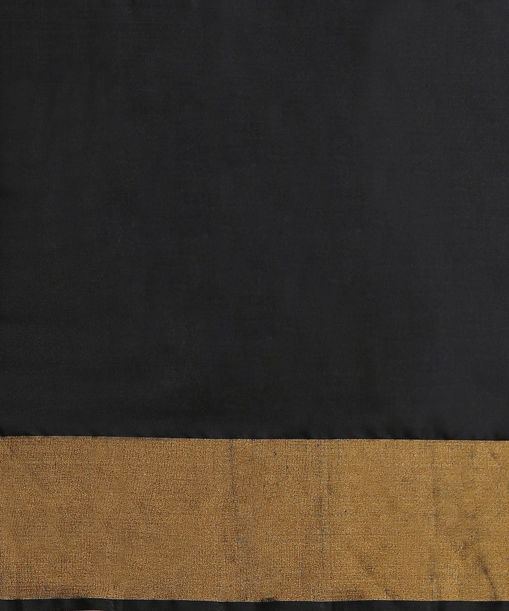 Black_Handloom_Pure_Mulberry_Silk_Single_Ikat_Patola_With_Tissue_Border_Saree_WeaverStory_05