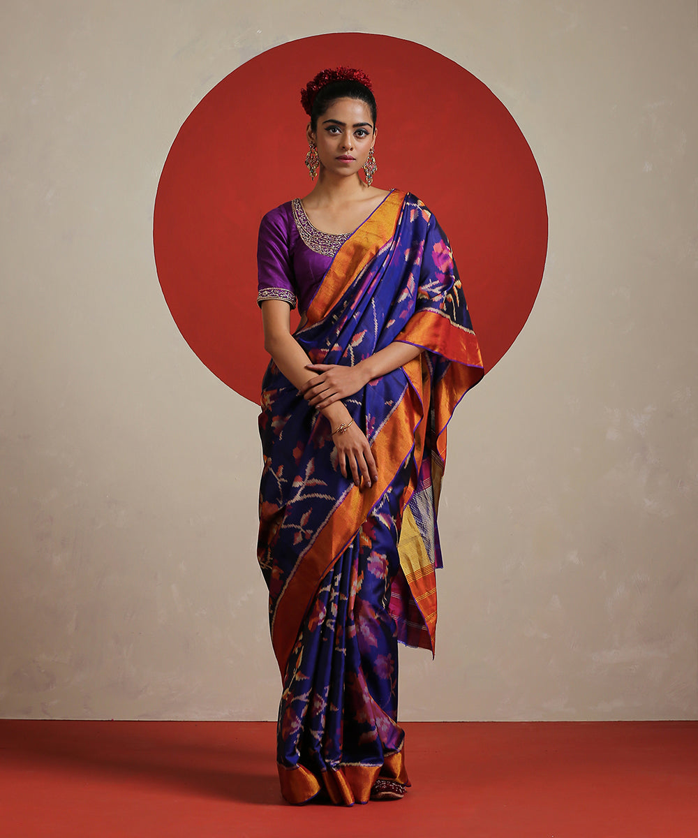 Handloom_Ink_Blue_Double_Shade_Pure_Mulberry_Ikat_Patola_With_Tissue_Border_Saree_WeaverStory_02