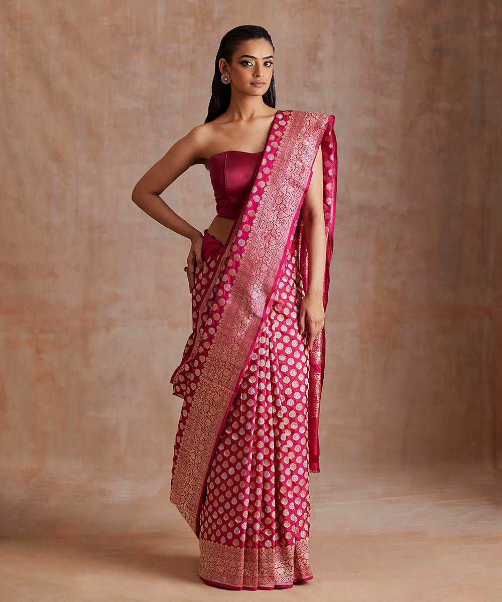 Handloom_Rani_Pink_Pure_Katan_Silk_Banarasi_Saree_With_Sona_Rupa_Kadhwa_Booti_WeaverStory_02