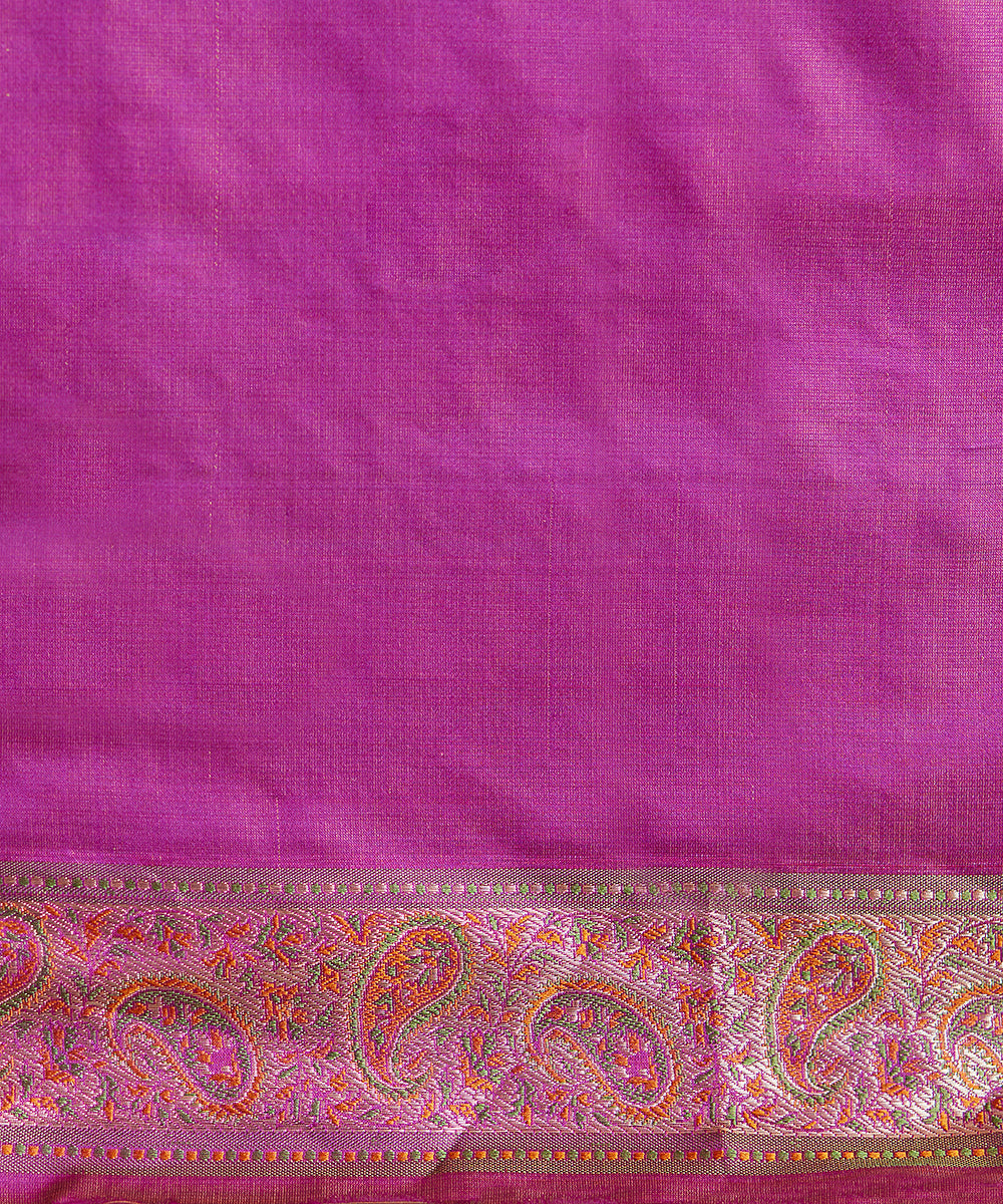 Purple_Double_Shade_Handloom_Pure_Katan_Silk_Tanchoi_Banarasi_Saree_WeaverStory_05