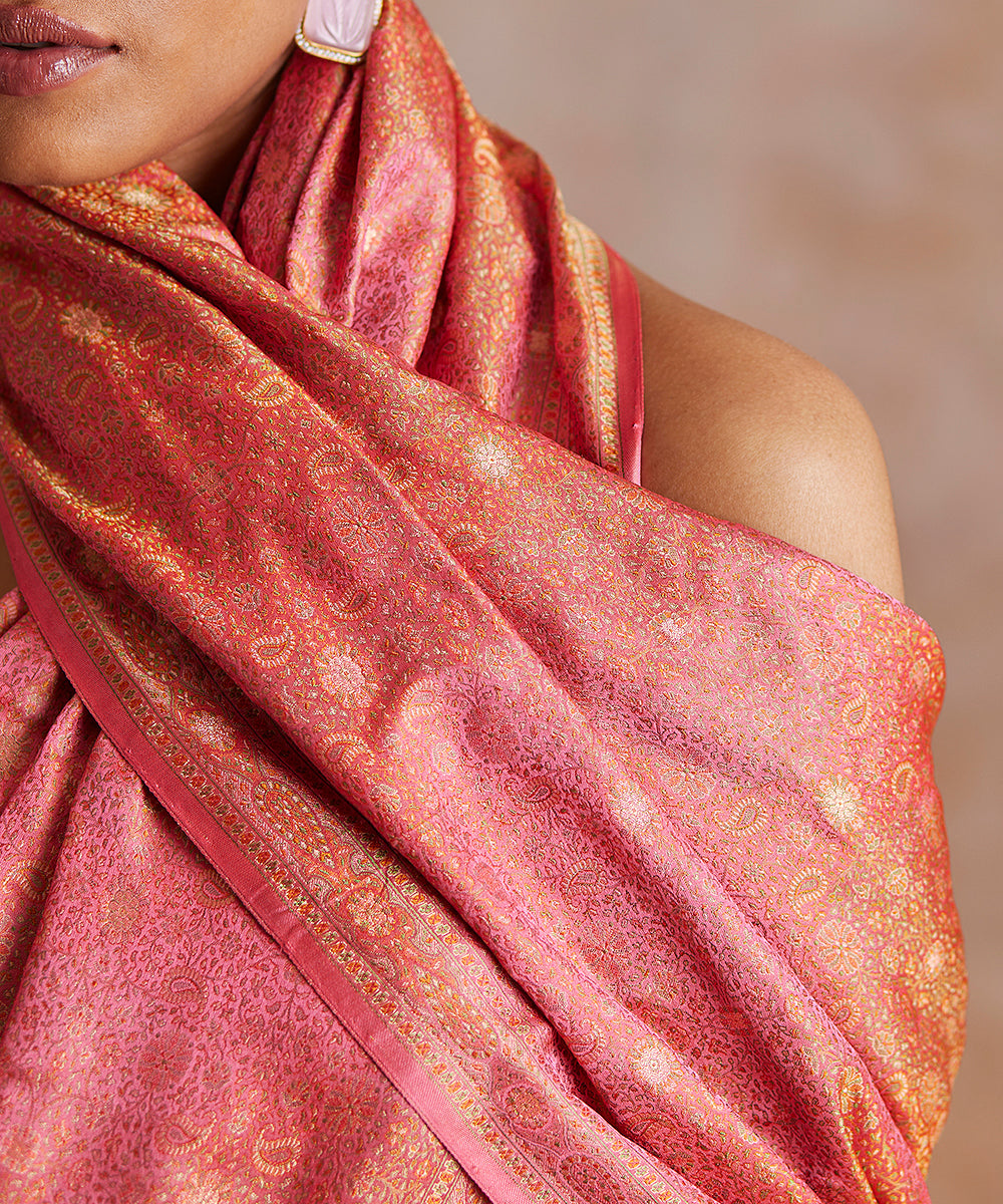 Handloom_Blush_Pink_Pure_Katan_Silk_Tanchoi_Banarasi_Saree_With_3_Color_Resham_WeaverStory_05