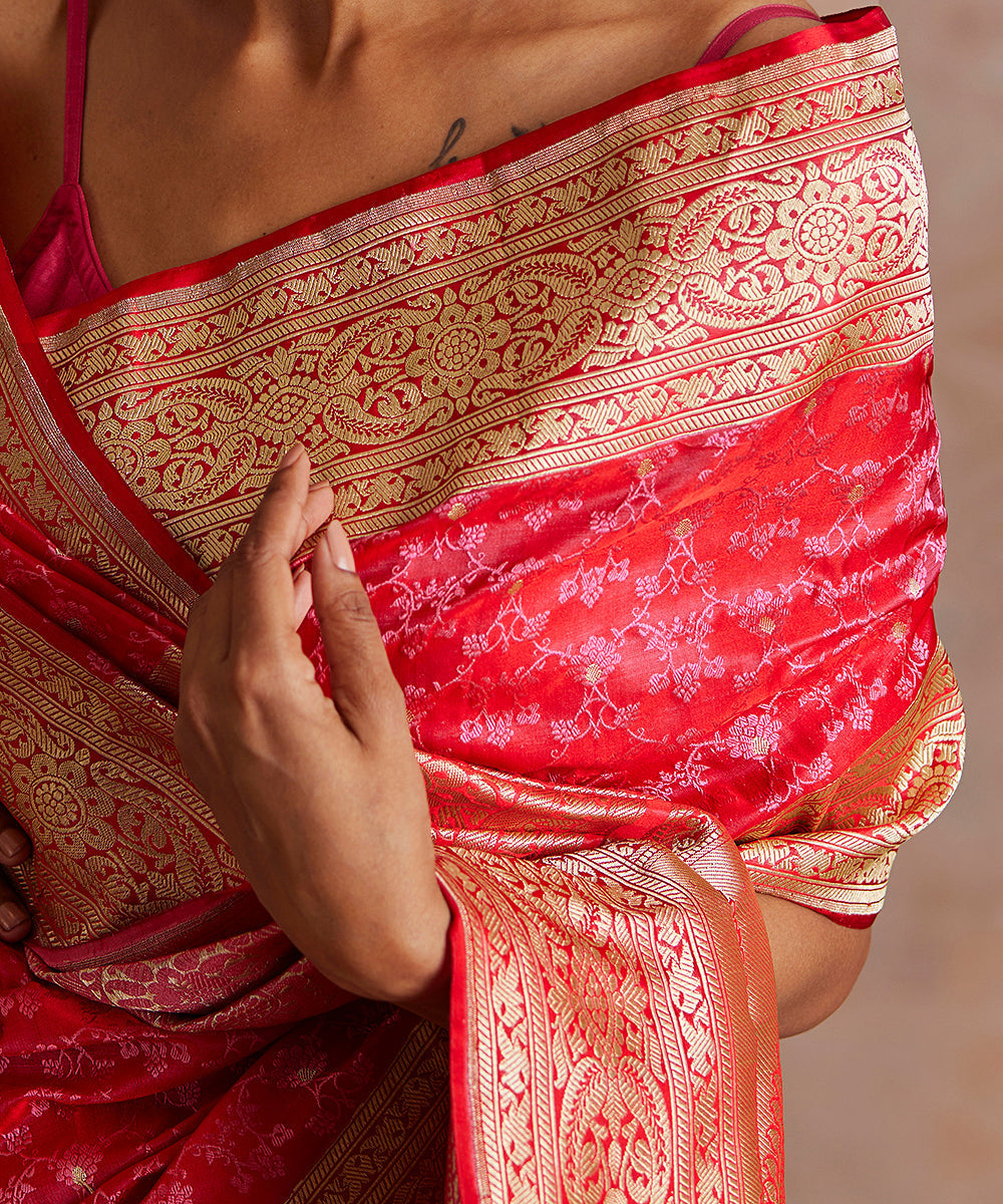 Handloom_Red_Double_Shade_Pure_Katan_Silk_Banarasi_Saree_With_Resham_And_Booti_WeaverStory_05