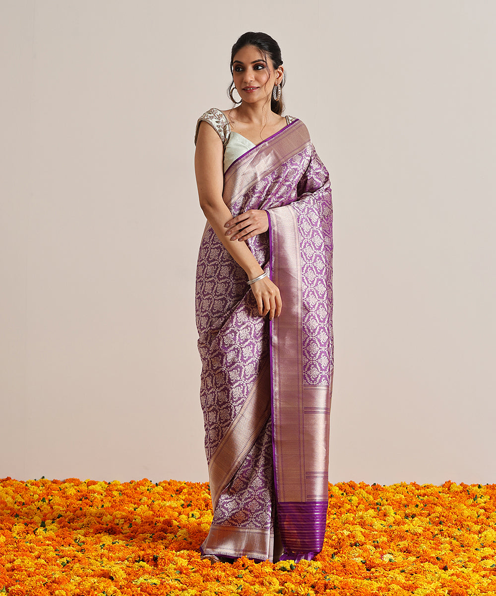 Voilet_Handloom_Pure_Katan_Silk_Zari_Tanchoi_Banarasi_Saree_With_Kadhwa_Border_WeaverStory_02