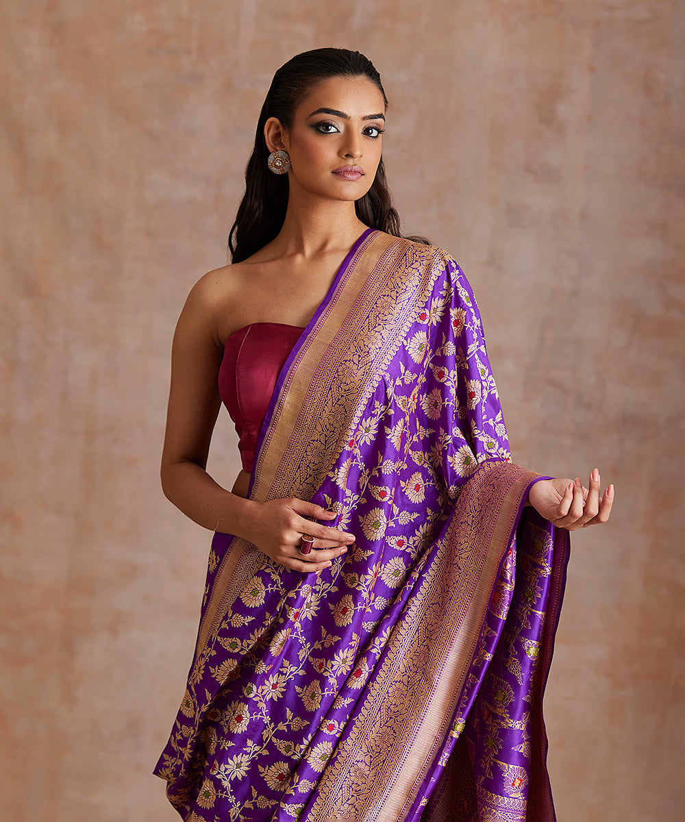 Voilet_Handloom_Pure_Katan_Silk_Banarasi_Saree_With_Floral_Meennakari_Jaal_WeaverStory_01