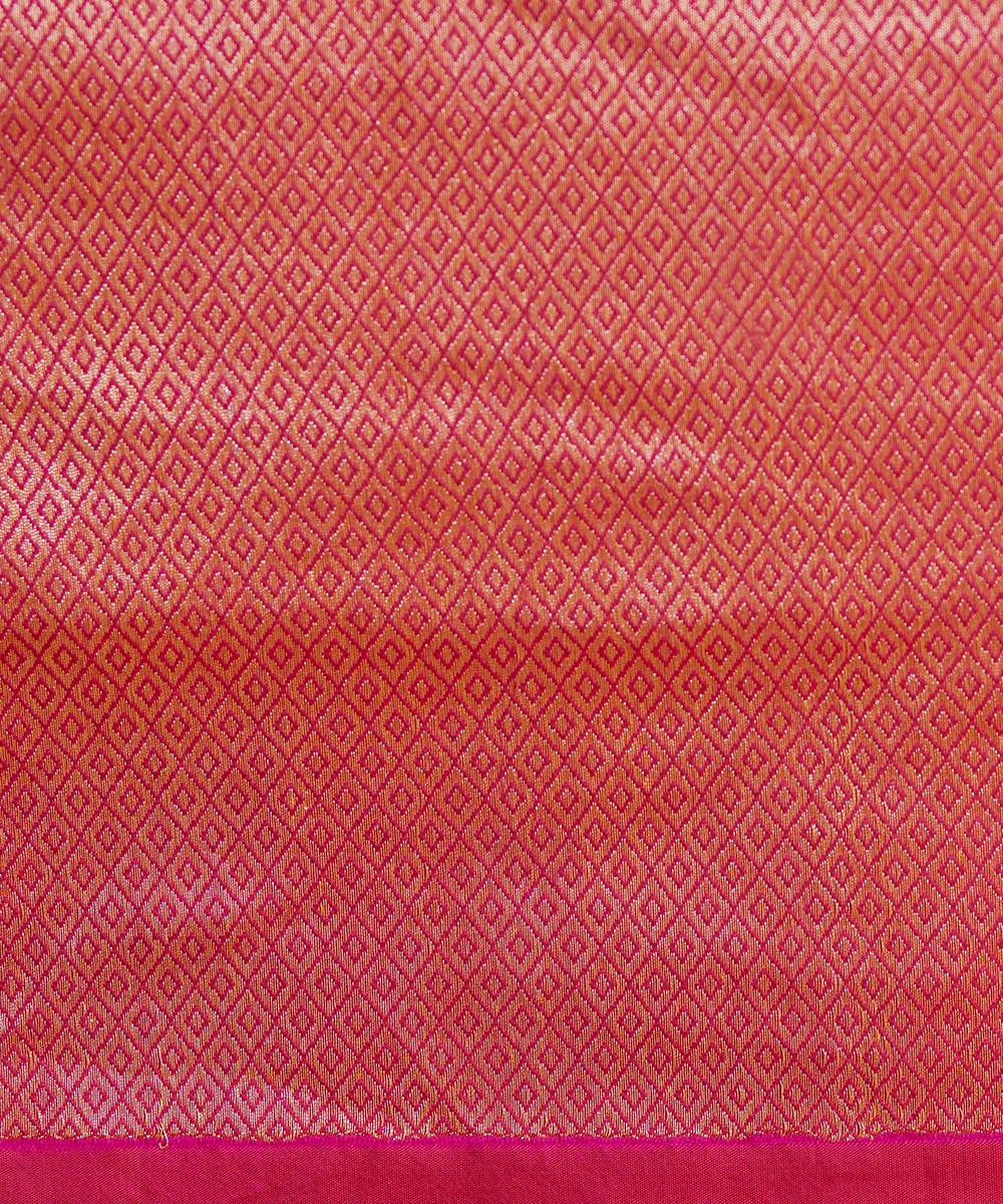 Handloom_Hot_Pink_Double_Shade_Kimkhab_Pure_Katan_Silk_Banarasi_Saree_WeaverStory_05