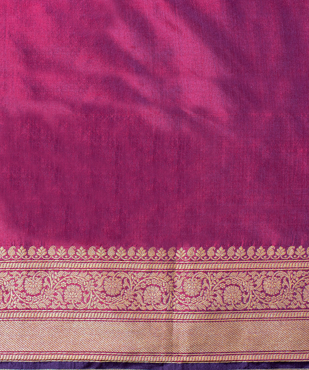 Handloom_Dark_Purple_Pure_Katan_Silk_Banarasi_Saree_With_Gold_Cutwork_Booti_WeaverStory_05