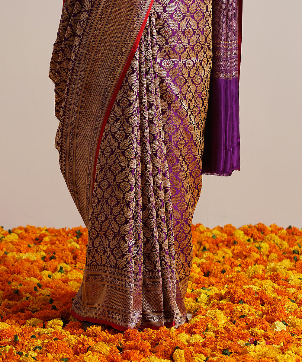 Handloom_Voilet_Pure_Katan_Silk_Kimkhab_Banarasi_Saree_With_Red_Selvedge_WeaverStory_04