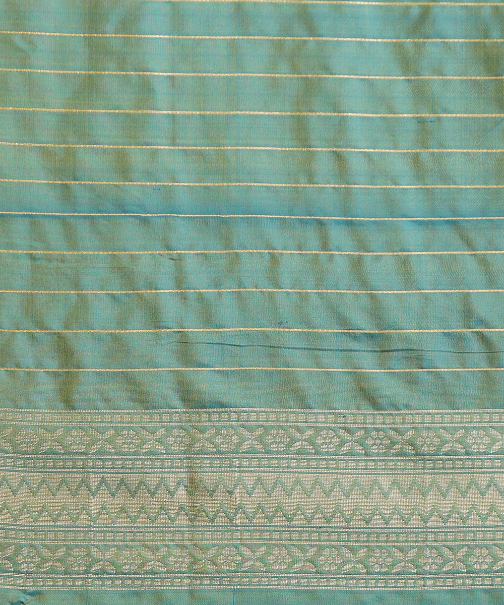 Blue_Dual_Tone_Handloom_Pure_Katan_Silk_Kimkhab_Banarasi_Saree_With_Zari_Base_WeaverStory_05