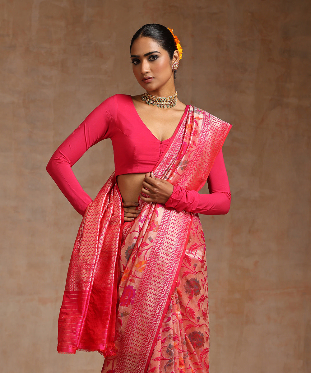Rani_Pink_Handloom_Pure_Katan_Silk_Kimkhab_Banarasi_Saree_With_Floral_Jaal_WeaverStory_01