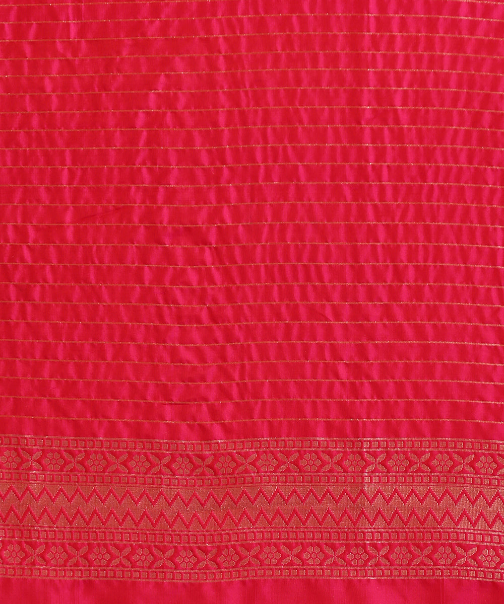 Rani_Pink_Handloom_Pure_Katan_Silk_Kimkhab_Banarasi_Saree_With_Floral_Jaal_WeaverStory_05
