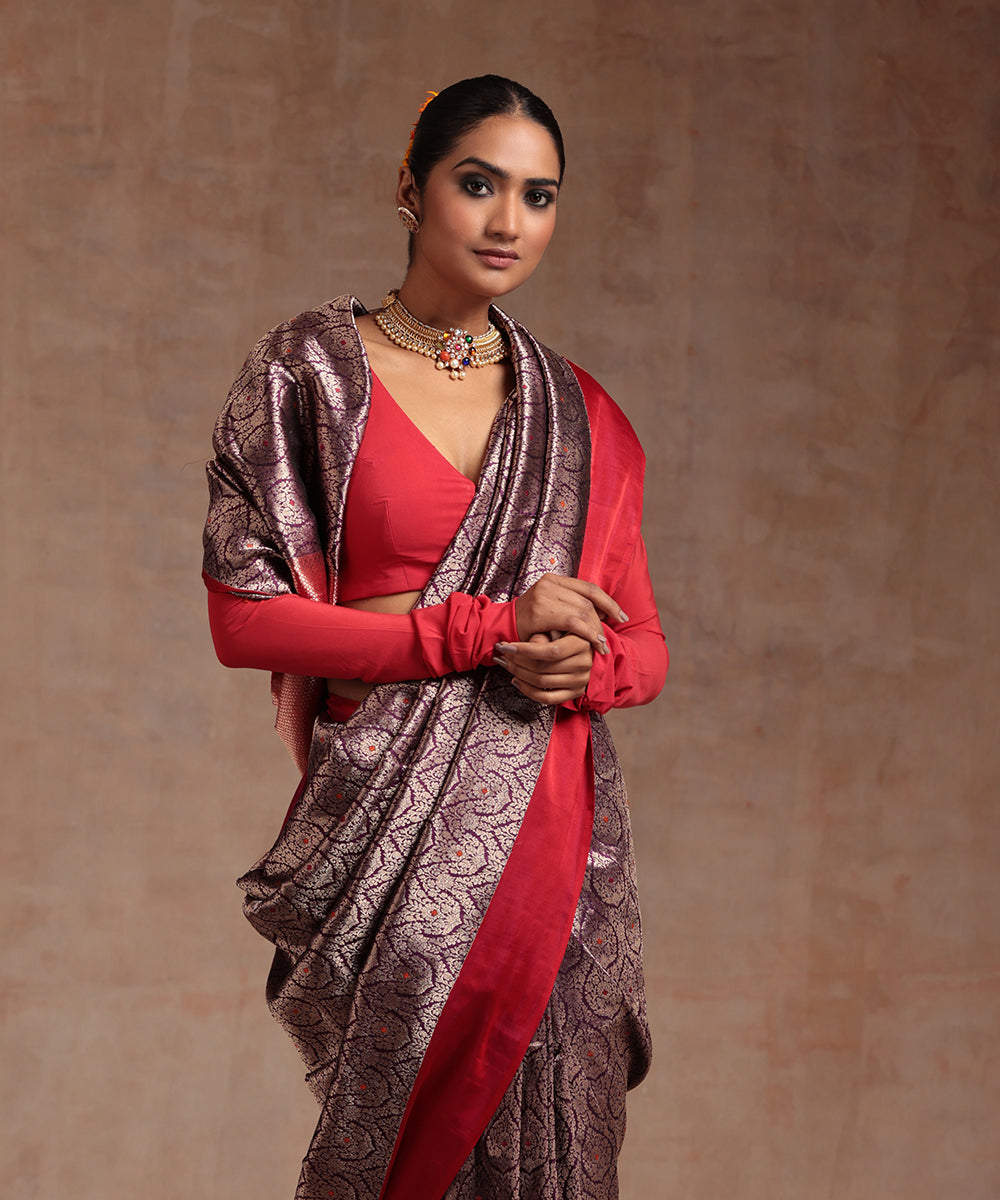 Handloom_Wine_Pure_Katan_Silk_Kimkhab_Banarasi_Saree_With_Red_Satin_Border_And_Antique_Zari_WeaverStory_01