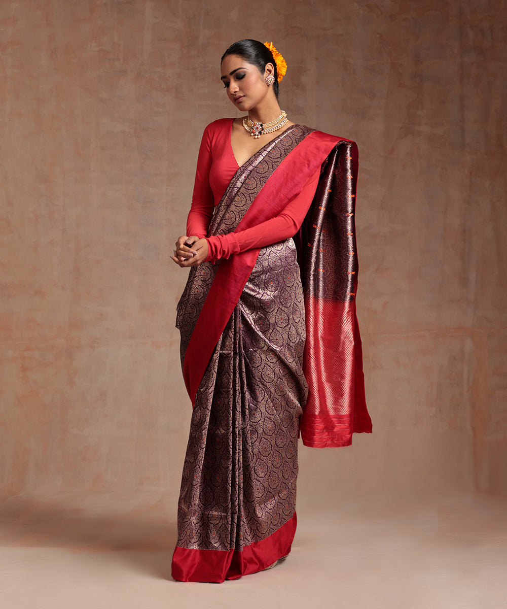 Handloom_Wine_Pure_Katan_Silk_Kimkhab_Banarasi_Saree_With_Red_Satin_Border_And_Antique_Zari_WeaverStory_02