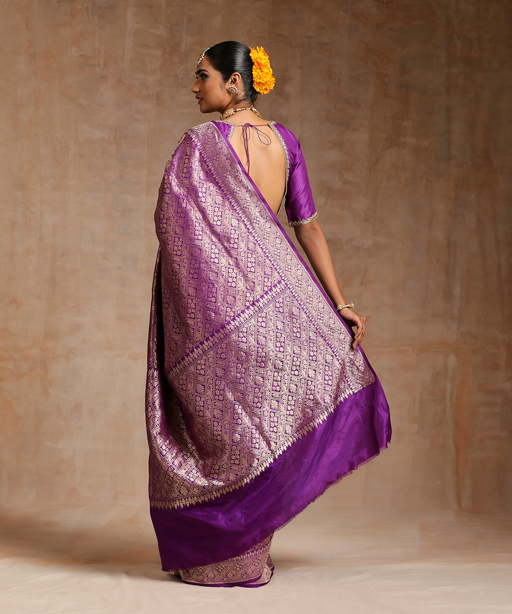 Purple_Handloom_Pure_Katan_Silk_Kimkhab_Banarasi_Saree_With_Zari_Base_WeaverStory_03