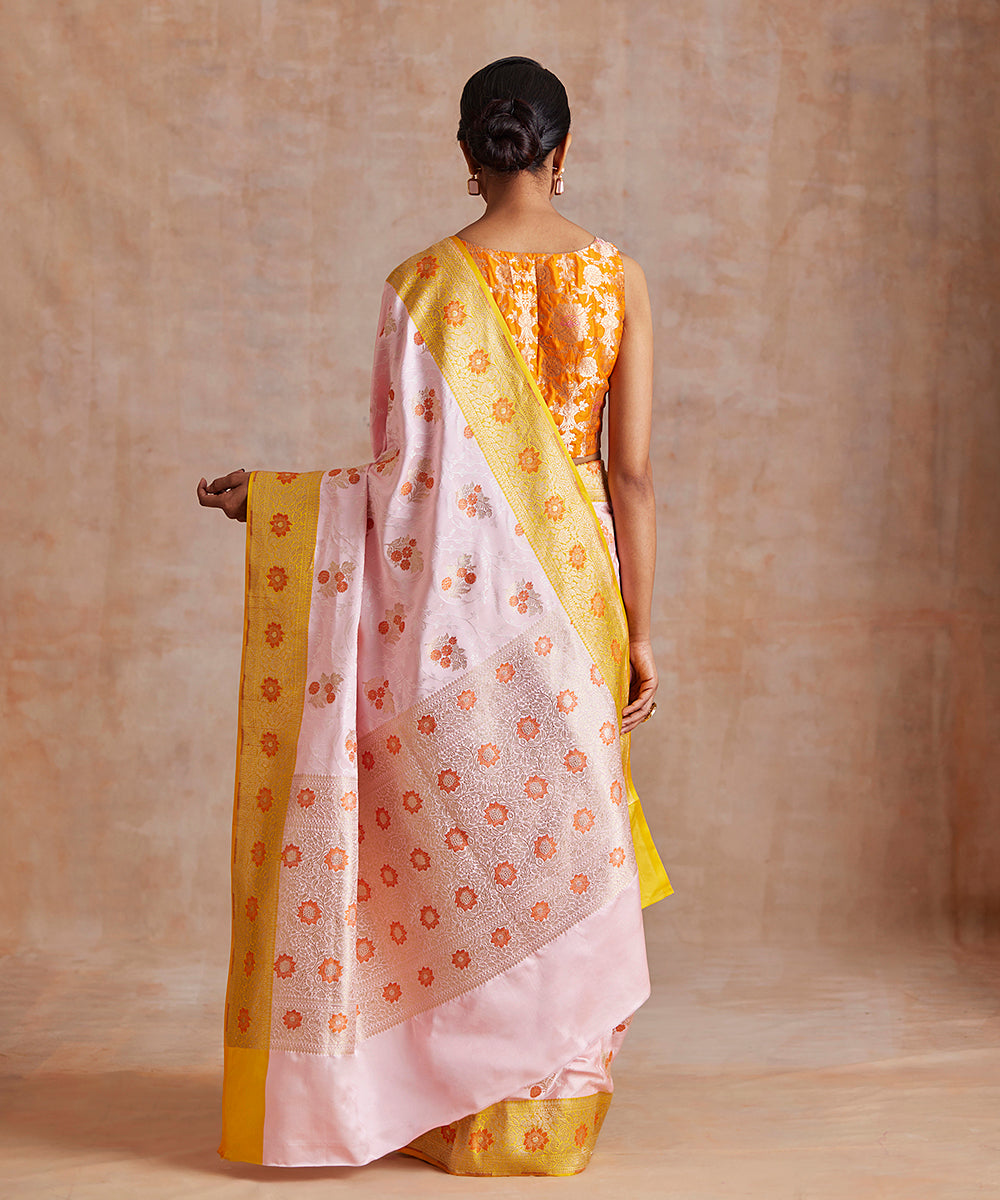 Handloom_Pink_And_Yellow_Pure_Mashroo_Silk_Tanchoi_Banarasi_Saree_WeaverStory_03