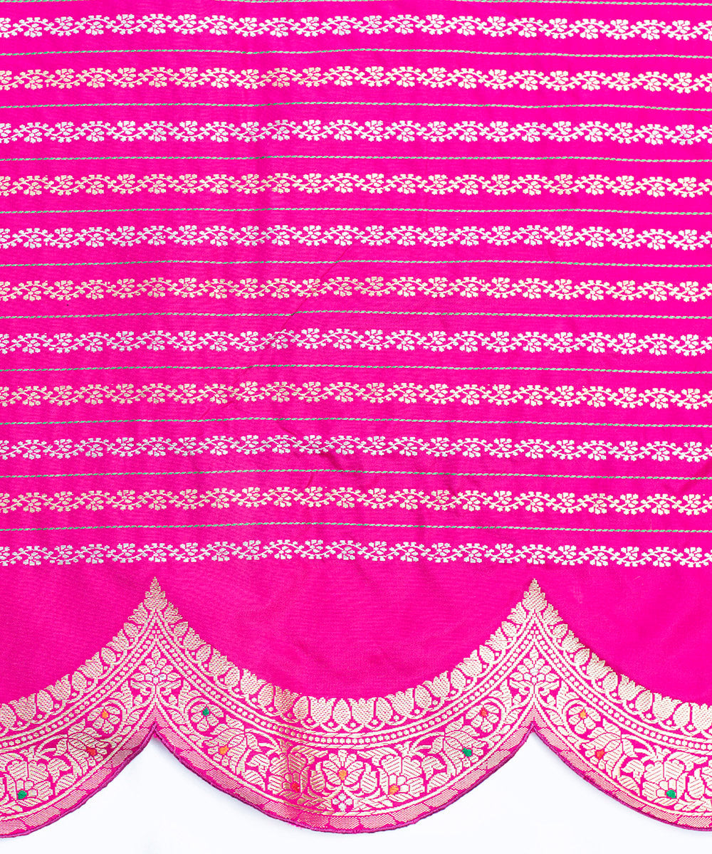 Handloom_Orange_Pure_Katan_Silk_Banarasi_Saree_With_Meenakari_And_Scalloped_Border_WeaverStory_05