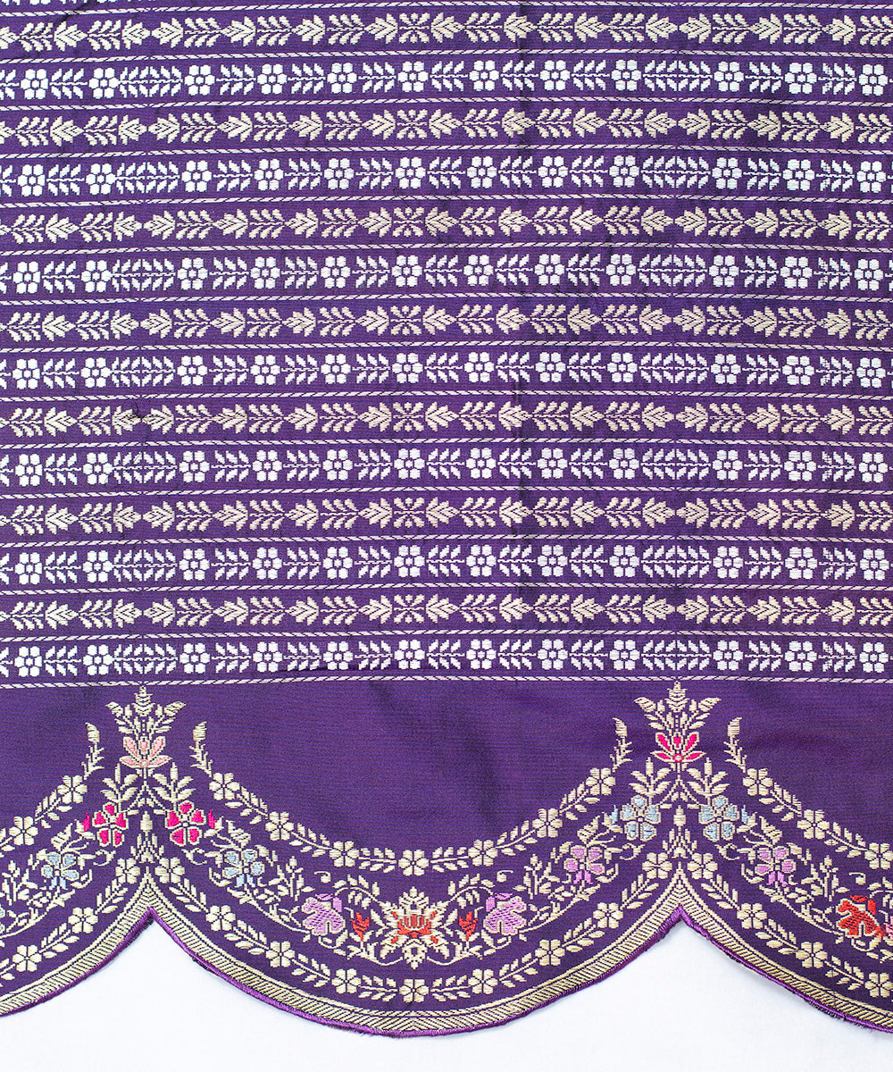 Beige_Handloom_Pure_Katan_Silk_Banarasi_Saree_With_Meenakari_And_Scalloped_Border_WeaverStory_05