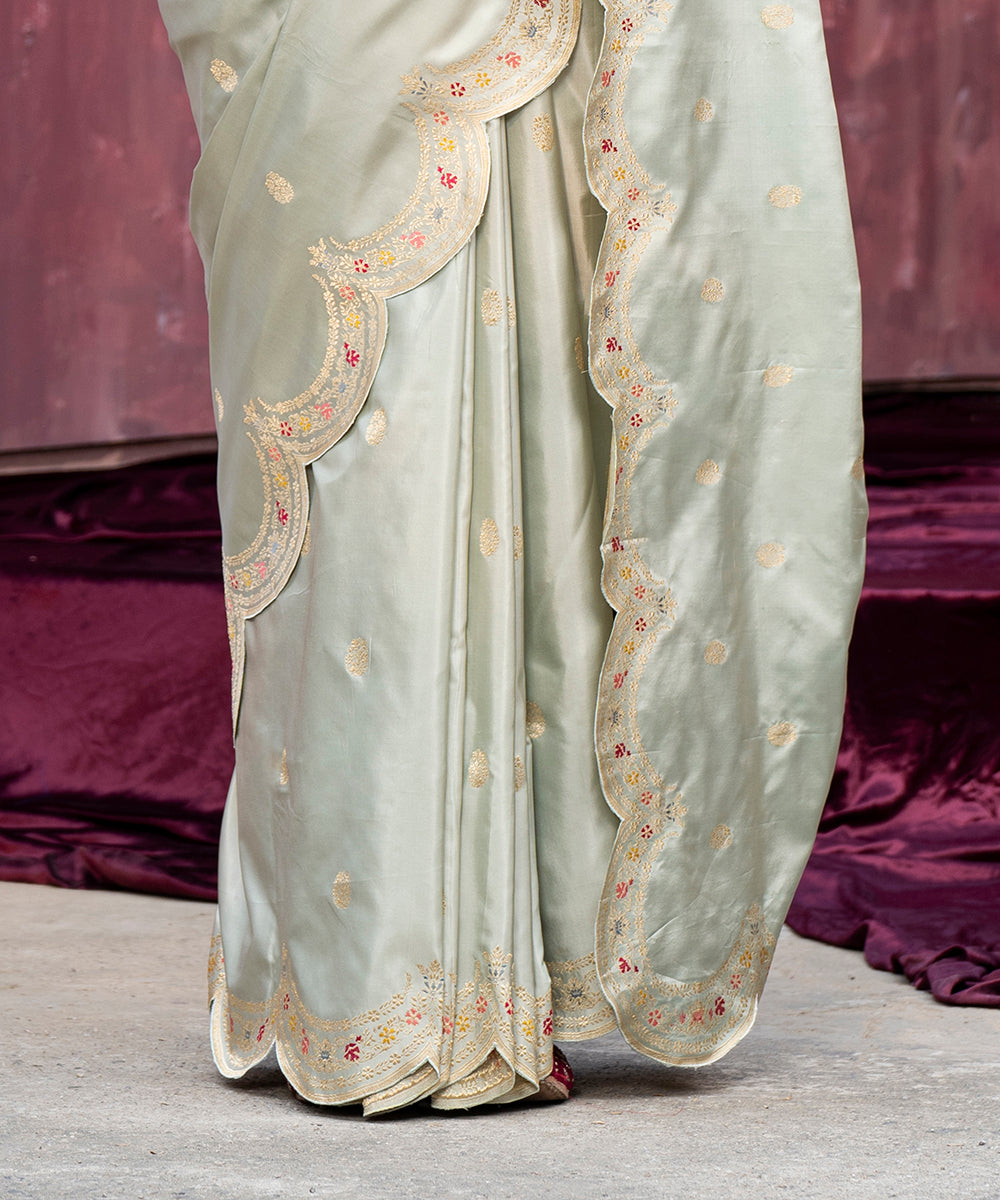 Powder_Handloom_Blue_Pure_Katan_Silk_Banarasi_Saree_With_Meenakari_And_Scalloped_Border_WeaverStory_04