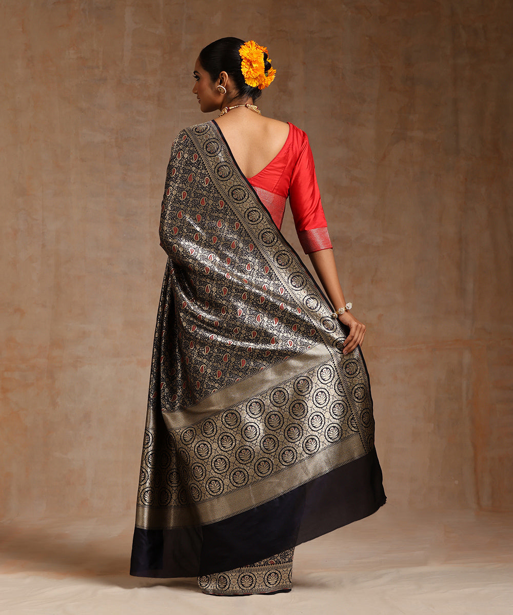 Handloom_Black_Pure_Katan_Silk_Kimkhab_Banarasi_Saree_With_Red_Meenakari_WeaverStory_03
