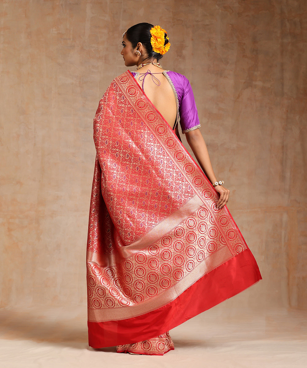 Red_Handloom_Pure_Katan_Silk_Kimkhab_Banarasi_Saree_With_Purple_Meenakari_WeaverStory_03