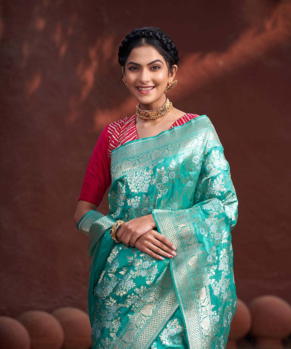 Turquoise_Handloom_Blue_Pure_Katan_Silk_Banarasi_Saree_With_Jaal_WeaverStory_01