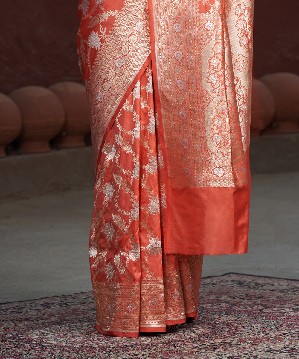 Handloom_Peach_Pure_Katan_Silk_Banarasi_Saree_With_Gold_And_Silver_Zari_Floral_Jaal_WeaverStory_04
