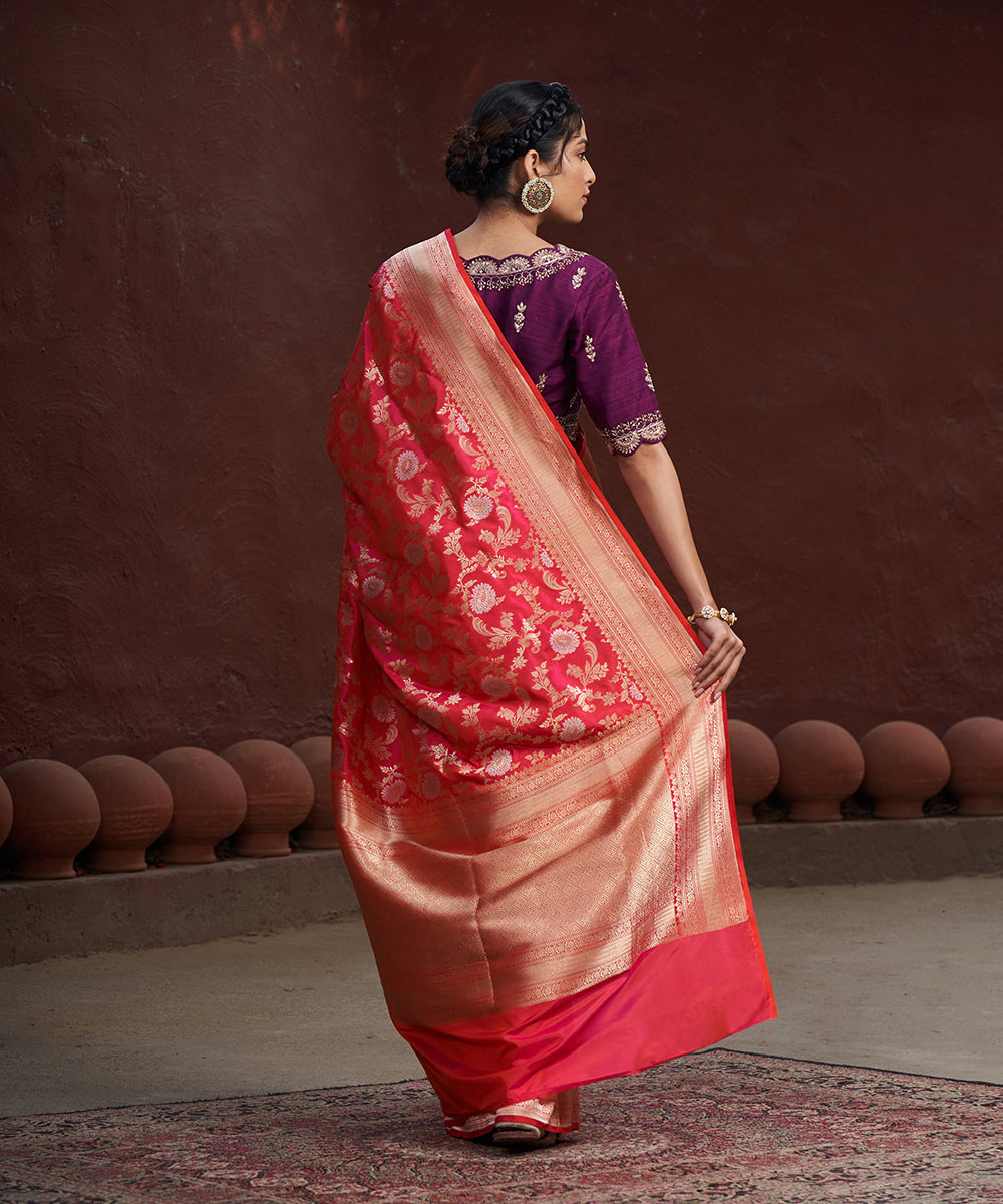 Handloom_Pink_And_Orange_Dual_Tone_Pure_Katan_Silk_Banarasi_Saree_WeaverStory_03