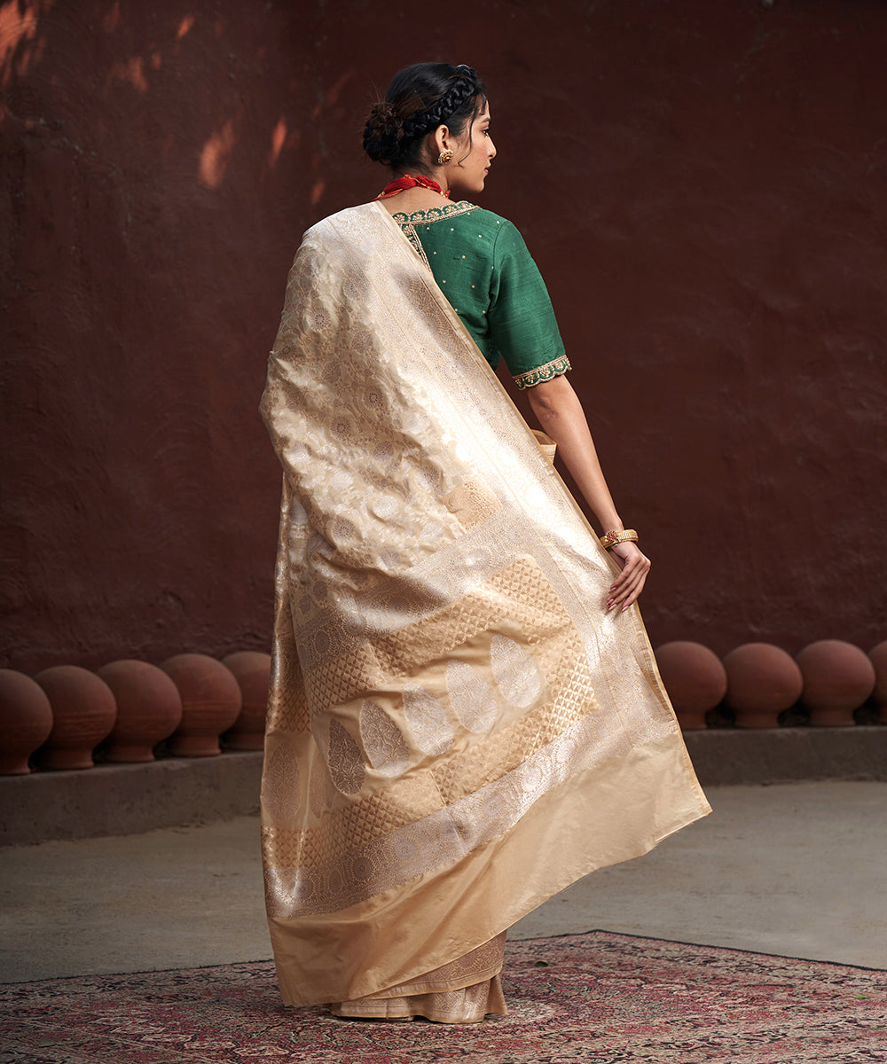 Beige_Handloom_Pure_Katan_Silk_Banarasi_Saree_With_Silver_Zari_Floral_Jaal_WeaverStory_03
