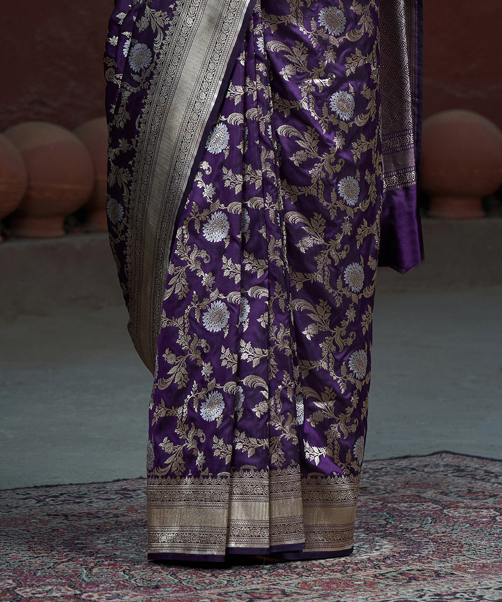 Handloom_Purple_Pure_Katan_Silk_Banarasi_Saree_With_Gold_And_Silver_Zari_Jaal_WeaverStory_04