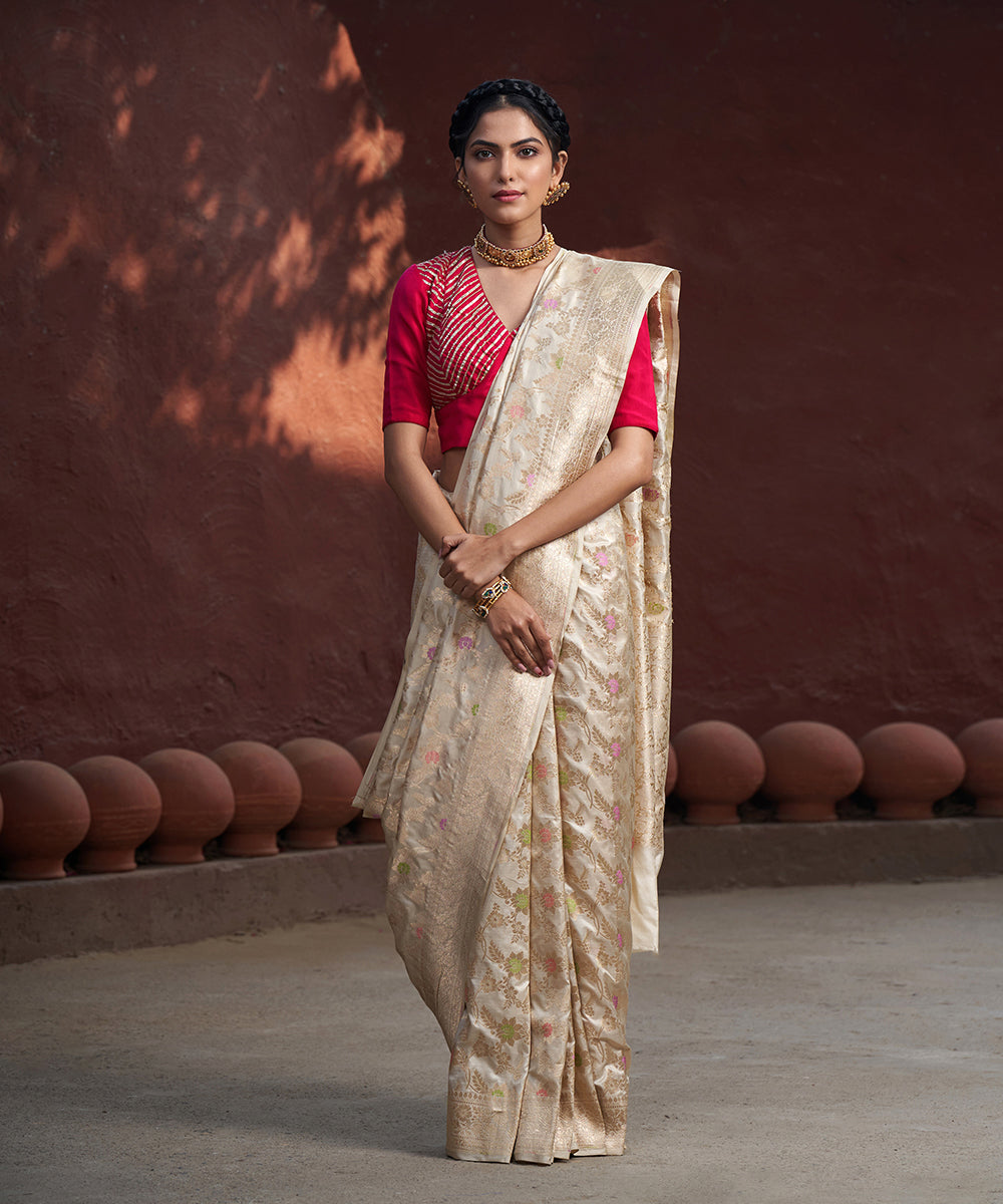 Offwhite_Handloom_Pure_Katan_Silk_Banarasi_Saree_With_Gold_Zari_Jaal_And_Meenakari_WeaverStory_02