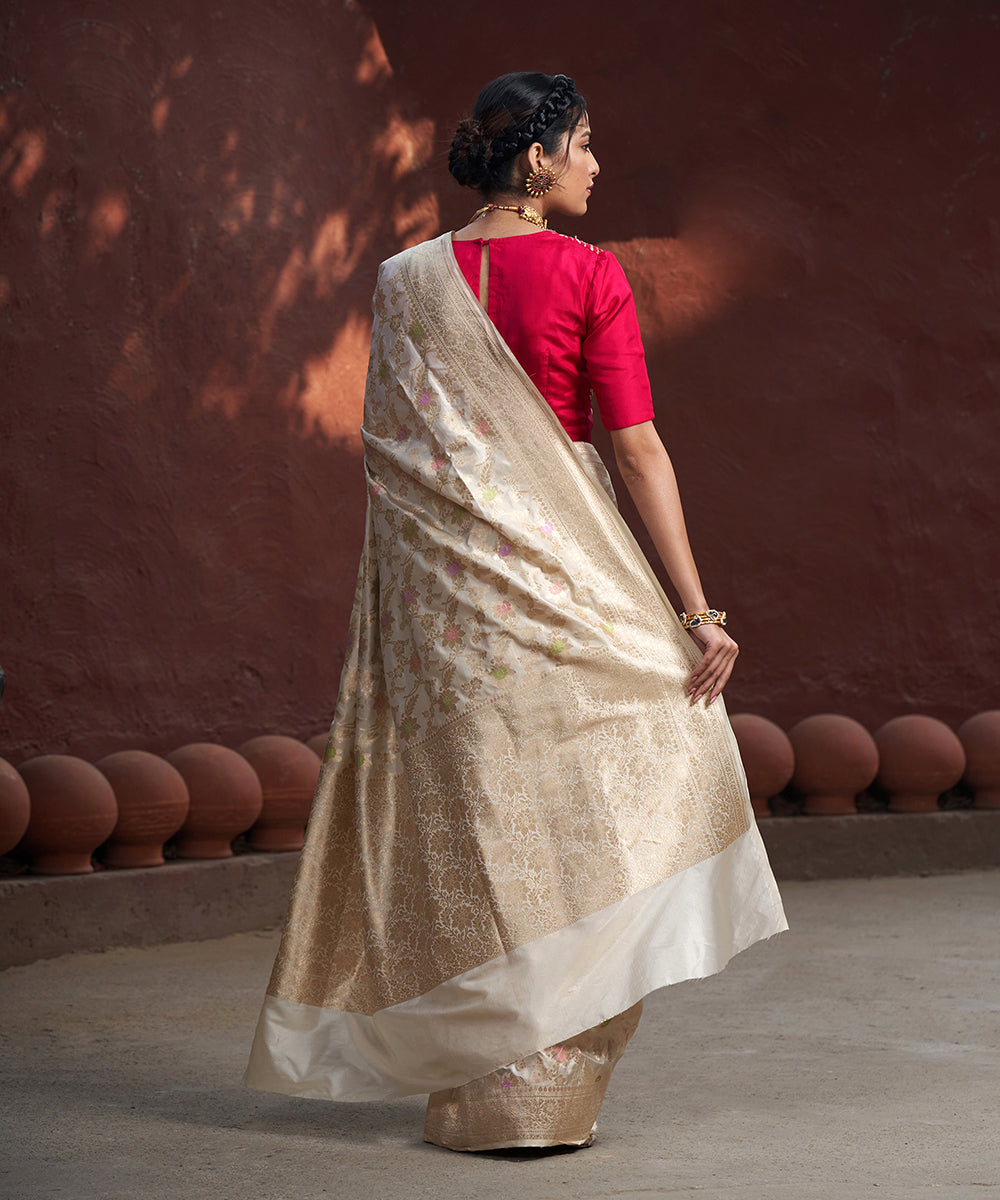 Offwhite_Handloom_Pure_Katan_Silk_Banarasi_Saree_With_Gold_Zari_Jaal_And_Meenakari_WeaverStory_03