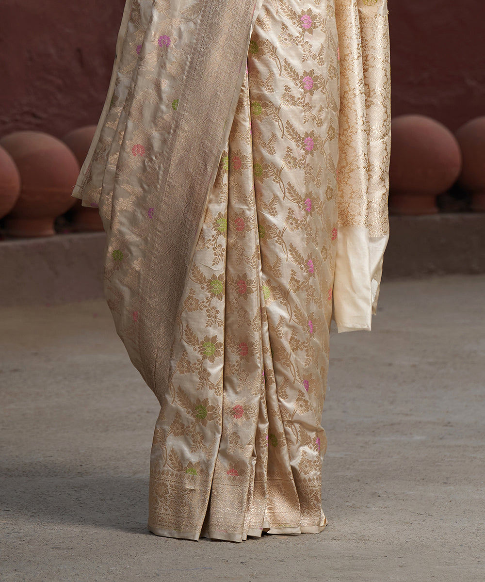 Offwhite_Handloom_Pure_Katan_Silk_Banarasi_Saree_With_Gold_Zari_Jaal_And_Meenakari_WeaverStory_04