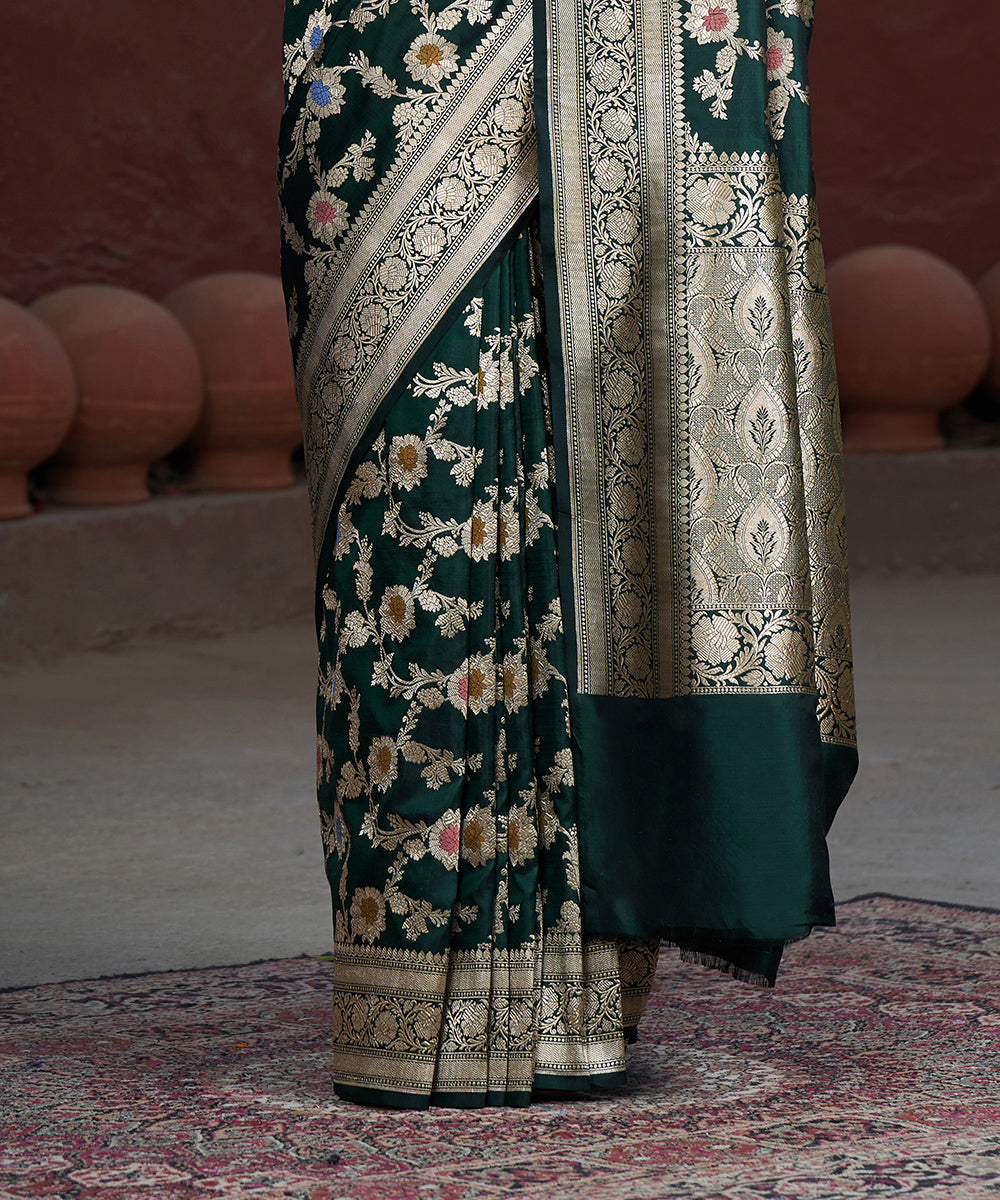 Handloom_Bottle_Green_Pure_Katan_Silk_Banarasi_Saree_With_Meenakari_WeaverStory_04