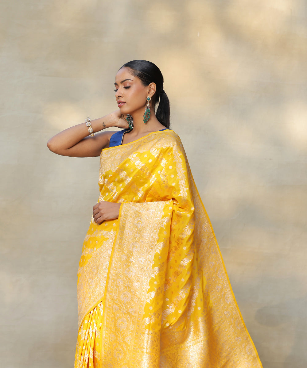 Handloom_Yellow_Pure_Katan_Silk_Banarasi_Saree_With_Diagonal_Zari_Bel_WeaverStory_01