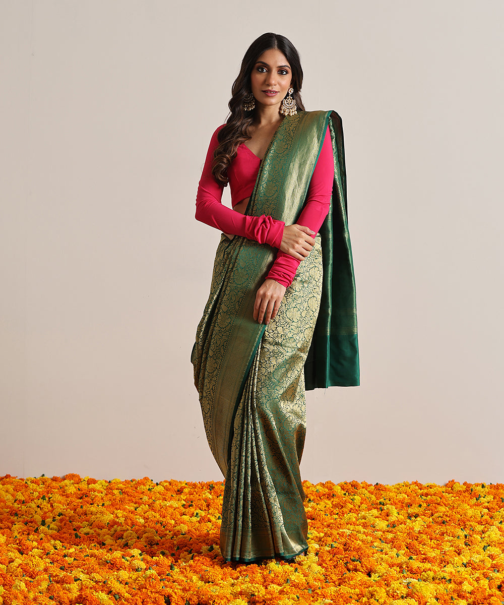 Green_Handloom_Pure_Katan_Silk_Kimkhab_Banarasi_Saree_With_All_Over_Gold_Zari_Paisley_Jaal_WeaverStory_02