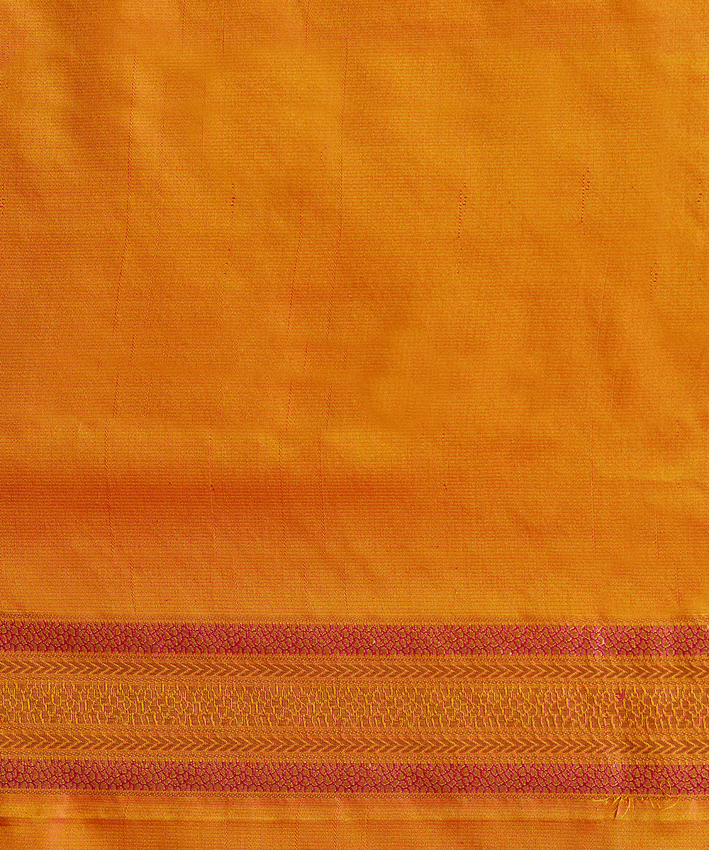 Orange_And_Pink_Pure_Satin_Silk_Tanchoi_Banarasi_Saree_With_Gold_Zari_Border_WeaverStory_05