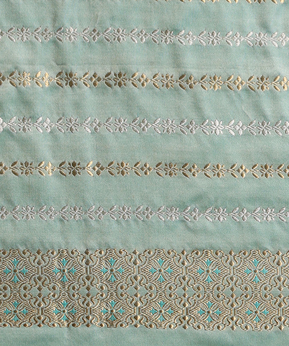 Powder_Blue_Handloom_Mushroo_Silk_Banarasi_Saree_With_Gold_Zari_Vertical_Stripes_WeaverStory_05