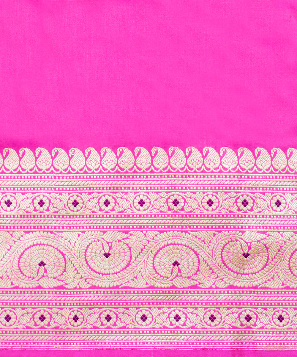 Handloom_Rani_Pink_Pure_Katan_Silk_Banarasi_Saree_With_Kadhwa_Border_And_Meena_Booti_WeaverStory_05