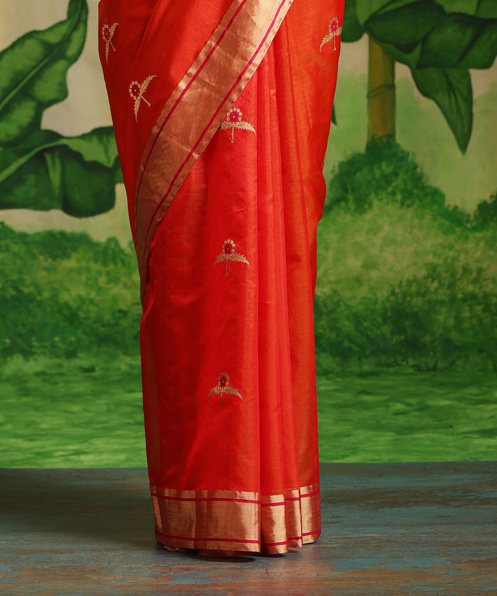 Handloom_Golden_Orange_Pure_Chanderi_Silk_Saree_With_Tissue_Border_WeaverStory_04