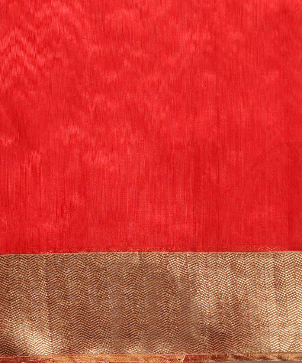 Handloom_Red_Pure_Chanderi_Silk_Saree_With_Gold_And_Silver_Meenakari_Booti_WeaverStory_05