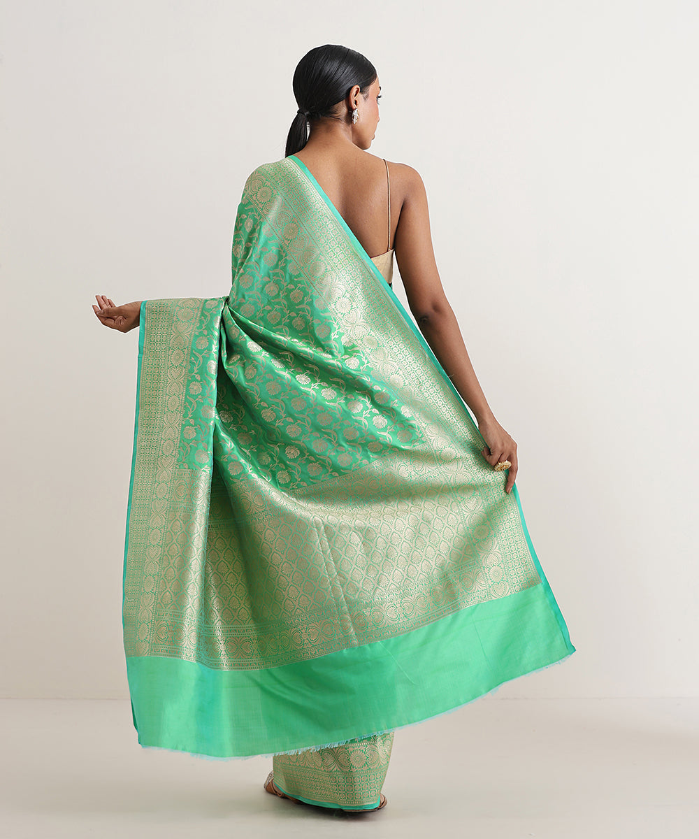 Handloom_Mint_Green_Pure_Katan_Silk_Banarasi_Saree_With_Cutwork_Jaal_WeaverStory_03