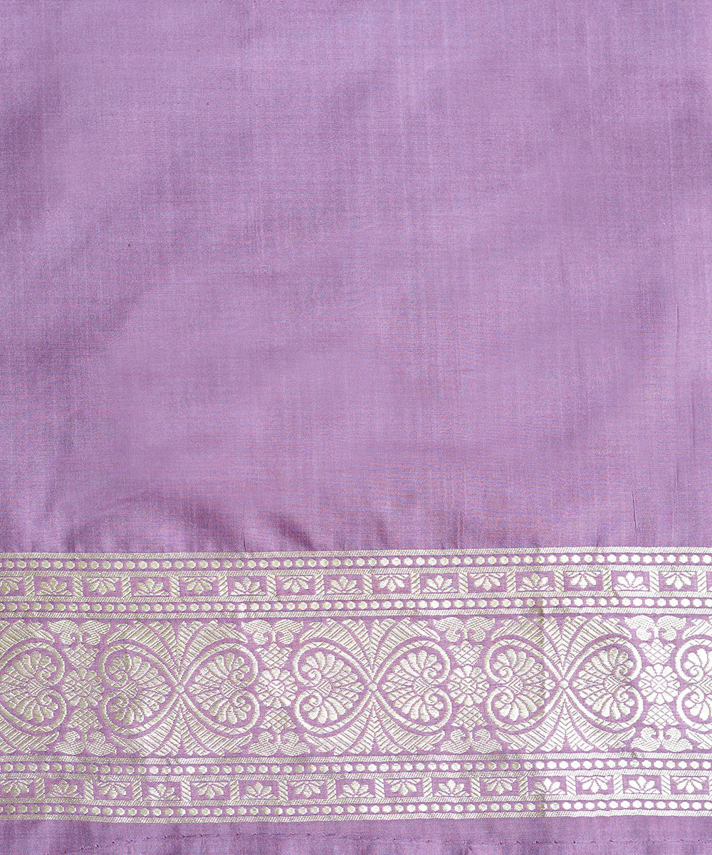 Mauve_Handloom_Pure_Katan_Silk_Banarasi_Saree_With_Kadhwa_Border_WeaverStory_05