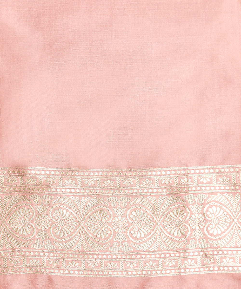 Handloom_Peach_Pure_Katan_Silk_Banarasi_Saree_With_Kadhwa_Border_WeaverStory_05