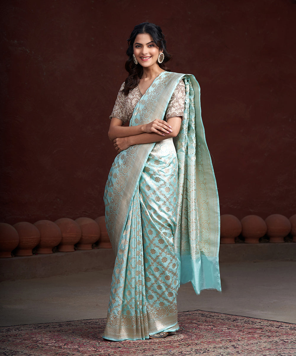 Handloom_Light_Sky_Blue_Pure_Katan_Silk_Banarasi_Saree_With_Border_WeaverStory_02
